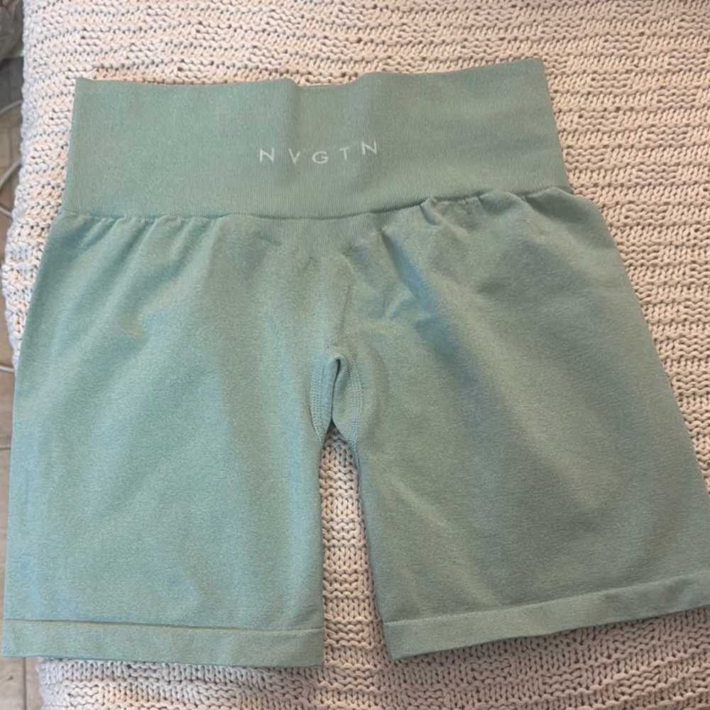NVGTN Green Bike Shorts High-Waisted Athletic Wear